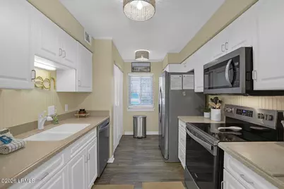 25 Deallyon Avenue #103, Hilton Head Island, SC 29928 - Photo 11