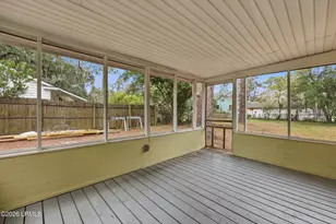 2419 Pine Ct N, Beaufort, SC 29902 - Photo 37