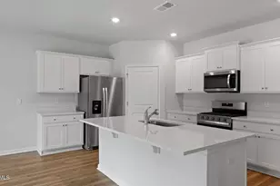 797 Castle Hl Dr, Yemassee, SC 29945 - Photo 3