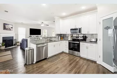 32 Isle Of Palms E, Bluffton, SC 29910 - Photo 9