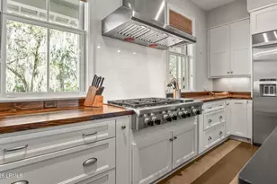 134 Secession Dr, Beaufort, SC 29907 - Photo 9