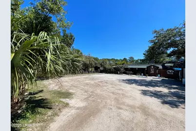 2111 Sea Island Parkway, Harbor Island, SC 29920 - Photo 19
