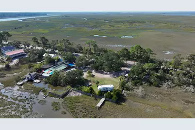 2111 Sea Island Parkway, Harbor Island, SC 29920 - Photo 9