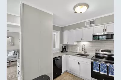 40 Folly Field Road #130, Hilton Head, SC 29928 - Photo 9