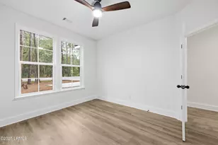 579 Sams Point Rd, Beaufort, SC 29907 - Photo 29