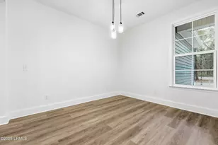 579 Sams Point Rd, Beaufort, SC 29907 - Photo 5