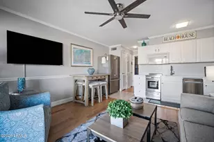 40 Folly Field Rd, Hilton Head, SC 29928 - Photo 9