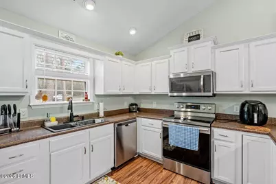 501 Sams Point Road, Beaufort, SC 29907 - Photo 17