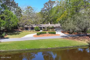28 W Beach Lagoon Rd, Hilton Head, SC 29928 - Photo 3