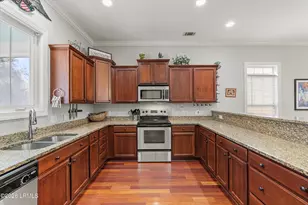 909 12th St, Port Royal, SC 29935 - Photo 15
