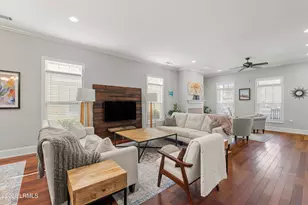 909 12th St, Port Royal, SC 29935 - Photo 9
