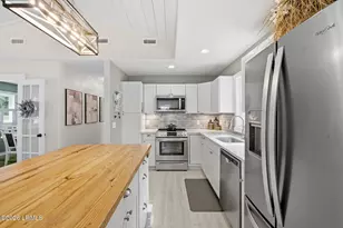 1902 Park Ave, Beaufort, SC 29902 - Photo 17