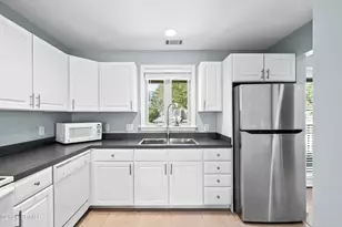 315 Ceasar Pl, Hilton Head, SC 29926 - Photo 23