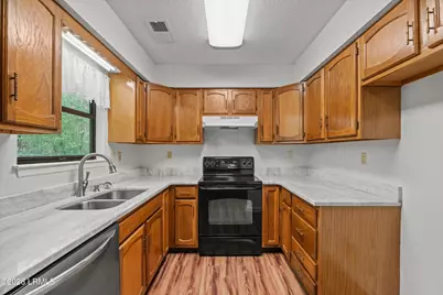 11 Wiggins Road, Lady's Island, SC 29907 - Photo 7