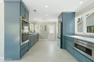 13 Lenora Dr, Hilton Head, SC 29926 - Photo 15