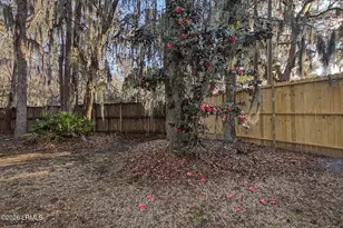 2001 Ashwood Cir, Beaufort, SC 29906 - Photo 27