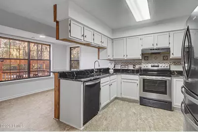 2001 Ashwood Circle, Beaufort, SC 29906 - Photo 9