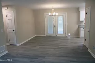 28 Springfield Rd, Beaufort, SC 29907 - Photo 3