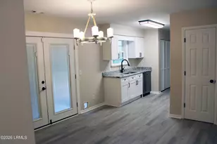 28 Springfield Rd, Beaufort, SC 29907 - Photo 5