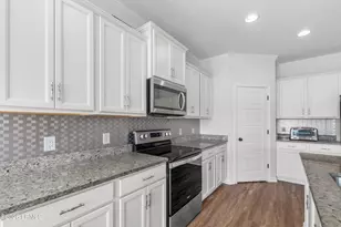 1670 Osprey Lake Cir, Hardeeville, SC 29927 - Photo 15