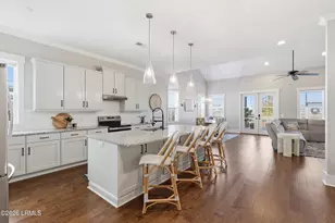 338 Castaway Dr, Bluffton, SC 29910 - Photo 1