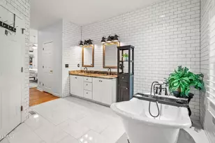 81 Dolphin Point Dr, Beaufort, SC 29907 - Photo 51