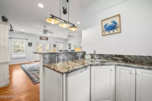 81 Dolphin Point Dr, Beaufort, SC 29907 - Photo 33