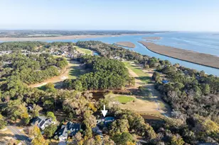 81 Dolphin Point Dr, Beaufort, SC 29907 - Photo 9