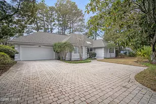 754 Island Cir E, Saint Helena Island, SC 29920 - Photo 3