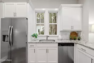 611 Huguenin Dr, Beaufort, SC 29902 - Photo 9