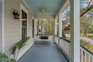 611 Huguenin Dr, Beaufort, SC 29902 - Photo 3