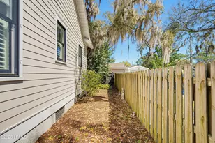 2308 Simms St, Beaufort, SC 29902 - Photo 33
