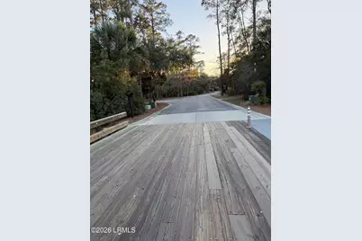 401 Islands Avenue, Beaufort, SC 29902 - Photo 3