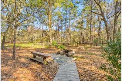 142 Wade Hampton Drive, Beaufort, SC 29907 - Photo 5