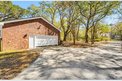 607 Ashdale Drive, Beaufort, SC 29907 - Photo 3