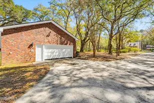 607 Ashdale Dr, Beaufort, SC 29907 - Photo 5