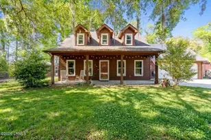 54 Brickyard Point Rd S, Beaufort, SC 29907 - Photo 3