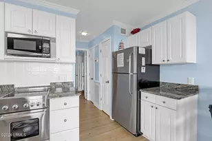 40 Folly Field Rd, Hilton Head, SC 29928 - Photo 17