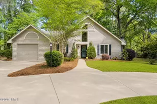 9 Chesterfield Lake Dr, Beaufort, SC 29906 - Photo 1