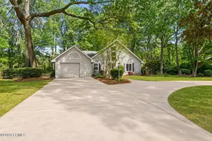 9 Chesterfield Lake Dr, Beaufort, SC 29906 - Photo 3