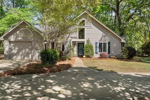 9 Chesterfield Lake Dr, Beaufort, SC 29906 - Photo 3