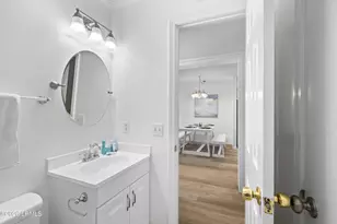 40 Folly Field Rd, Hilton Head Island, SC 29928 - Photo 5