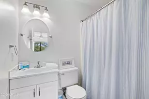 40 Folly Field Rd, Hilton Head Island, SC 29928 - Photo 17