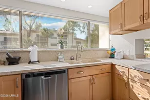 42 S Forest Beach Dr, Hilton Head, SC 29928 - Photo 9