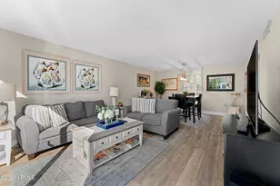 42 S Forest Beach Dr, Hilton Head, SC 29928 - Photo 3