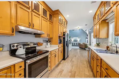 13 James F Byrnes Street, Beaufort, SC 29907 - Photo 15