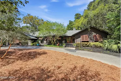 21 McIntosh Road, Hilton Head Island, SC 29926 - Photo 1