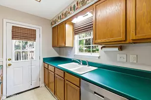 2403 Grinkley Ct, Port Royal, SC 29935 - Photo 9