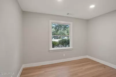 27 Miller Drive W, Beaufort, SC 29907 - Photo 13