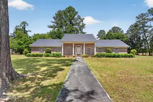 471 7th St, Fairfax, SC 29827 - Photo 3